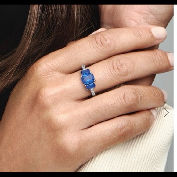 Blue Rectangular Three Stone Sparkling Ring US8 - Picture 6 of 12